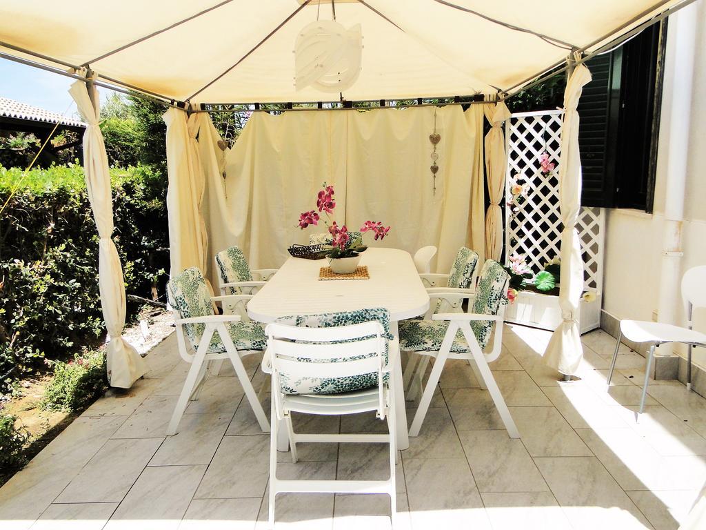 Bed and Breakfast Le Vele Campofelice Di Roccella Exterior foto